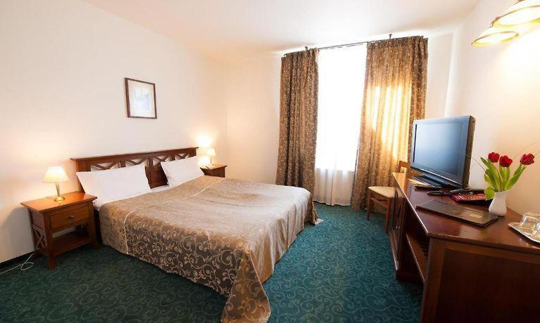 Hotel Ana Arad Bagian luar foto