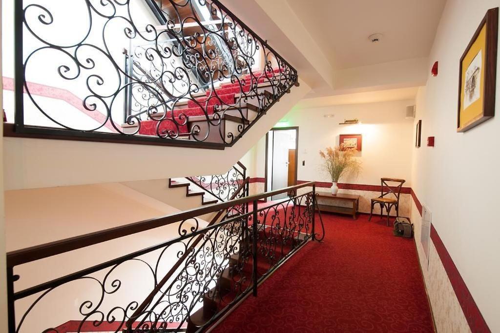 Hotel Ana Arad Bagian luar foto